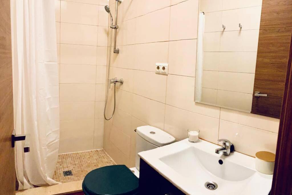 Precioso Apartamento A 50M De La Playa En El Palo Малага Екстер'єр фото